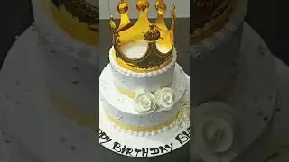 #king #crown #cake #nice #looking #design