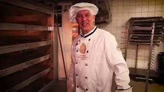 S&auml;chsische Weihnachtsgen&uuml;sse: Wie backt man einen Dresdner Christstollen?