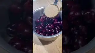 Моя последняя страсть 🍒😍 #вишневыйкобблер #свежий #десерт #испеченный #сладкий #бентонудс #fyp