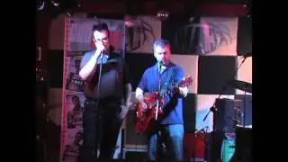 CAT CLUB + Rockin&acute; Pauly pruebas de sonido en WAH WAH Valencia