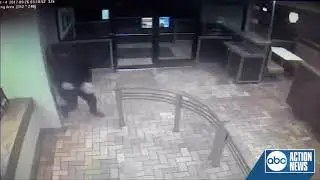 Deputies looking for 2 suspects caught on video robbing a Burger King at gunpoint