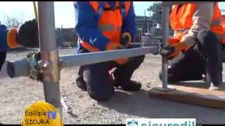MONTAGGIO, SMONTAGGIO, TRASFORMAZIONE DI PONTEGGI: PARTE 1 (montaggio della base)
