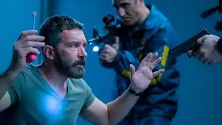 Gangsters Try to Kill the Old Security Guard, Not Knowing He&rsquo;s a Former Marine - Movie Recap
