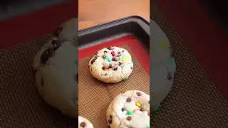 How to add gems in Cookies 😍 #gems #cookies #delicious #testyfood #somethingdifferent #latesttrends