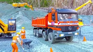 AMAZING RC CONSTRUCTION SITE IN ACTION / VOLVO EC 160 RC / MB ACTROS MP2 / CAFPRO LIEBHERR 970 SME