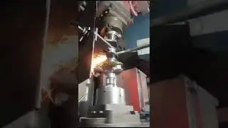 Crank shaft crack @mymechanics #haulpack #excavator #dozer #cat #auto #tech #engine #piston #jcb