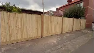 Professional timber fence with Y&F Fencing Group 