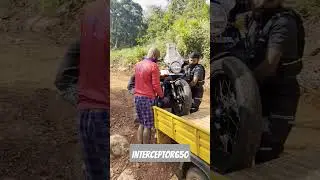 #shorts INTERCEPTOR650 PUNCHER😱..IN BETWEEN THE RIDE💪🏻. #youtubeshorts #royalenfield🏍️#animal #song