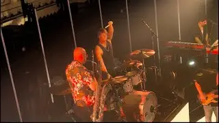 DI-RECT - THROUGH THE LOOKING GLASS (LIVE @ PARADISO , AMSTERDAM)