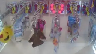 Claw Adventures: Clawing at Six Flags (plus Minor Prize win from stacker)