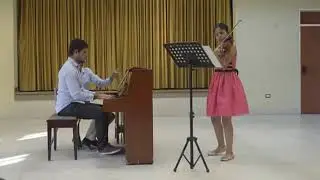 Angelica Cerda plays Reiding violin concerto 2nd and 3rd mov -  Festival de Solistas de Venezuela