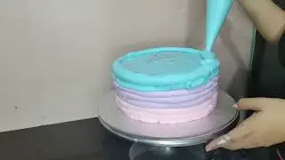 stacking 2 tier chiffon cake
