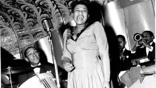 Ella Fitzgerald - When My Sugar Walks Down The Street 1944