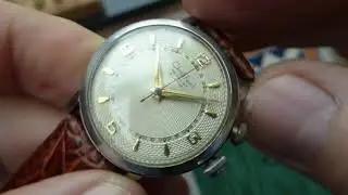 Vulcain Cricket Caliber120 Wrist Alarm Watch - Challfont Medalist - Armbandwecker