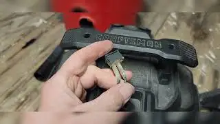 Небольшой пылесос для мастерской Small Craftsman ShopVac | Сломан выключатель