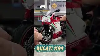 1:12 scale Ducati 1199 with Black Friday big deal #ducatiworld #diecastmodels #motor #blackfriday