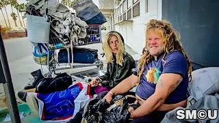 𝐂𝐇𝐈𝐏 𝐌𝐎𝐍𝐊 𝐀𝐖𝐀𝐊𝐄𝐍𝐒: Venice Beach’s Morning Conversations on the Boardwalk