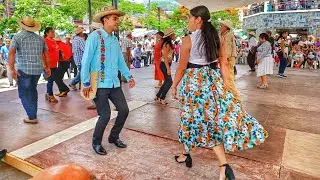 DESDE XILITLA 🇲🇽 DOMINGO HUAPANGUERO #645 🎶🎻 ¡DEJEN SUS SALUDOS! 😍