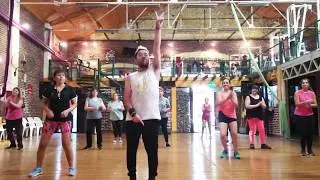 MAMMA M&Iacute;A - A-Teens / ZUMBA CON ENZO