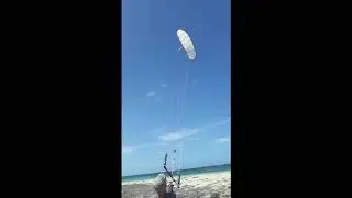 Auto-zenith high performance kite