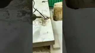 Hand-Casting Jig Heads: Witnessing Liquid Metal Solidify into Fishing Gear