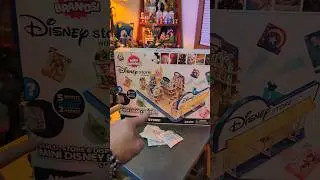 Мы открываем 4 пакетика-сюрприза из игрового набора ZURU Mini Brands от Disney Store!