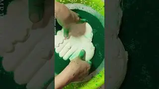 Chalk dip in iron oxide Paste #short #chalk #chalkasmr#asmr #gymchalk #asmrcommunity #fyp #explore