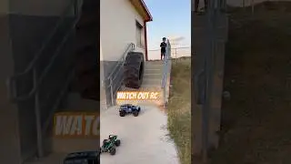 DID THE TRAXXAS MAXX RC BREAK??? DURABILITY TEST#rc #rccar #4x4 #shorts #durability #fypage #rcfun