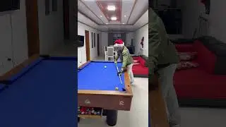 Santa Claus jugando al Pool, no te lo puedes perder 😂 | jugar billar pool #billiards #billar