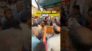 Shah Faisal Colony kay Famous &ldquo;Lallu Pakoray Wala&rdquo;🔥 #streetfood #food #foodcraze