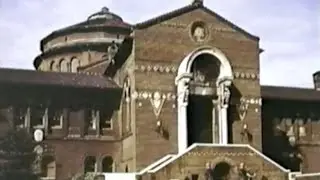A Journey Through the Museum Galleries (1999)