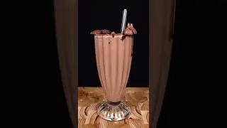 Hershey's Creamy Milk Chocolate Milkshake 😋#shorts