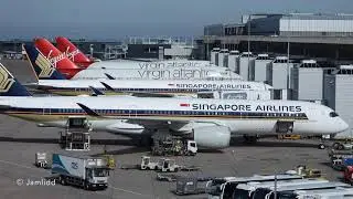 Airport Time Lapse: Flying Away