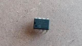 [SGeC] PIC12F508-I/P 8-Pin 8-Bit Flash Microcontroller