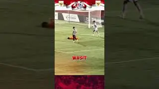Andik Firmansah Dijatuhkan Keras, Wasit Bilang Diving. #andikvermansyah #momensepakbola