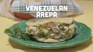 How To Make Venezuelan Arepas: La Reina Pepiada | La Cocina | mit&uacute;