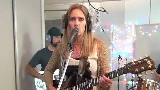 Solar Soma - Softly (live from the studio)