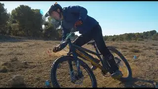 3 T&eacute;cnicas b&aacute;sicas para curvas MTB-Adry Biel.