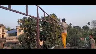 দোতলার ছাদে টিনের শেড তৈরির আধুনিক পদ্ধতি