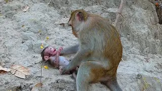Why mom.. really put serious discipline while poor baby very hungry