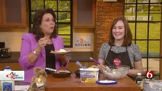 Made In Oklahoma Shows Off Their Cast Iron Skillet Cookie Cake