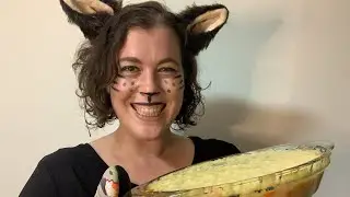 A Dramatic Soprano Tries...Mole's Favorite Deeper'n'Ever Turnip'n'Tater'n'Beetroot Pie