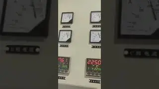 Vacuum hot pressure sintering furnace
