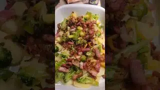 Kartoffelauflauf mit Speck, Zwiebeln,  Rosenkohl, Brokkoli #food #cooking #leckerkochen #kochen
