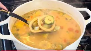 COMO HACER SOPA MARISCADA CON COCO RECETA CON SABOR A PLAYA