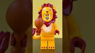 Lion King ROARING at a Drumstick?! 🦁🍖 #minifigures