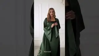 Peignoir Set in Green: Robe and Nightdress