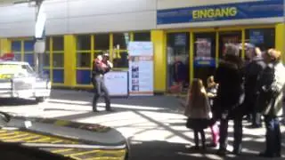 elvis ray vor selgros  1