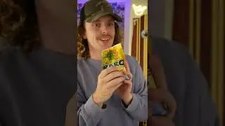 Australian Tries New Zealand Snacks 🇦🇺🇳🇿