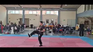 Alumno de nivel b&aacute;sico presenta Chum Kiu por primera vez en torneo #wingchun